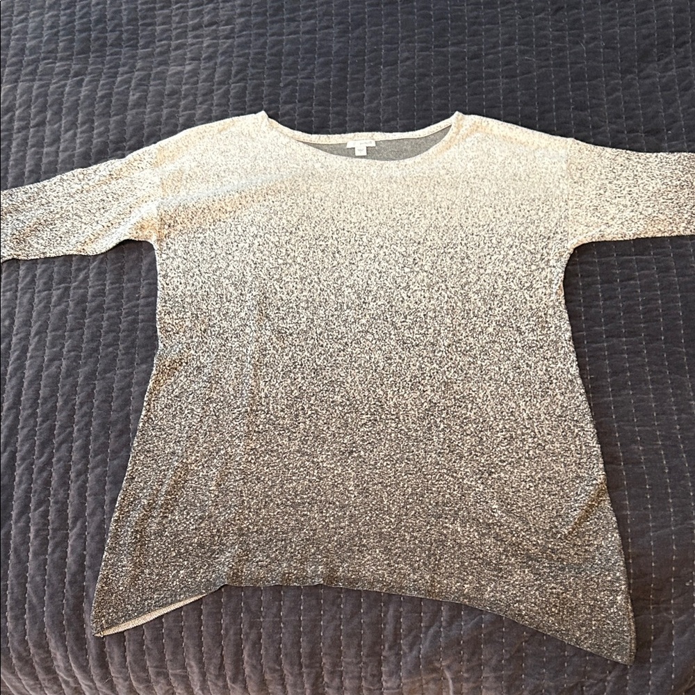 Women's 3/4 Sleeve Tunic Top with black and white ombré gradient